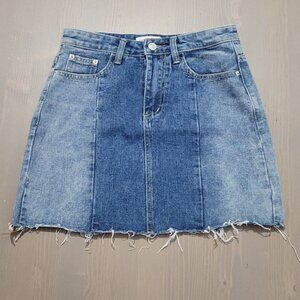 Distressed Raw Hem Denim Blue Jean Mini Skirt En Creme Size Small